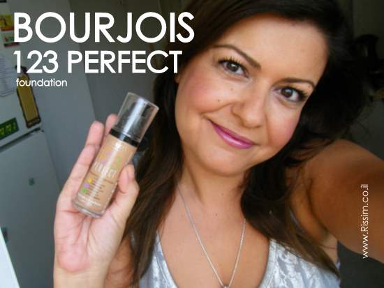 Bourjois 123 Perfect Foundation on face