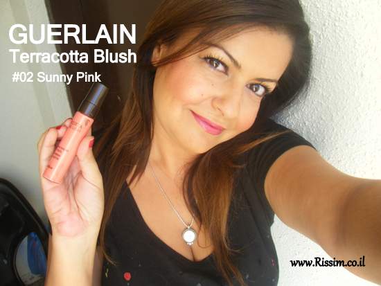 Guerlain Terracotta Blush 02 Sunny Pink swatches on face