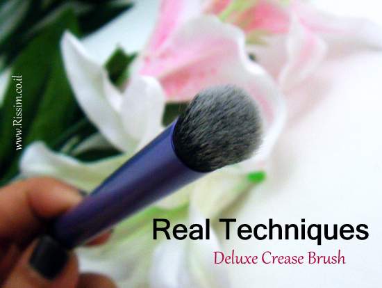 Real Techniques Deluxe Crease Brush