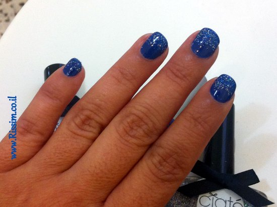 glitter blue manicure