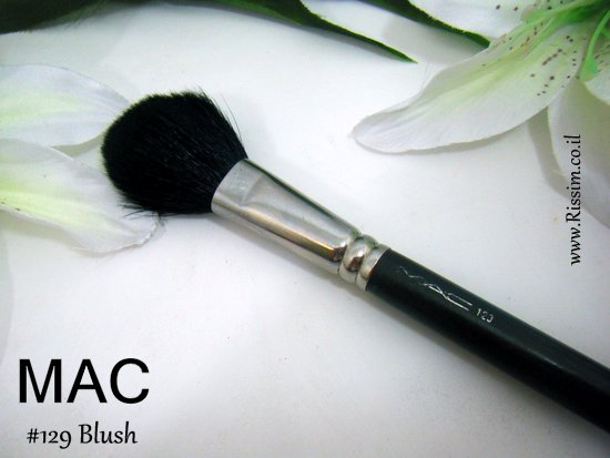 MAC 129 blush brush